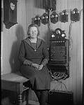 CWglas015.jpg        Ved  Ørnes telegrafstasjon på 1920 tallet, Selma Ellingsen, telefondame.