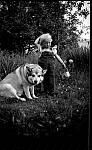CW0572.jpg      Hunden Prins og Anne Ragna Karlsen, Neverdal.  ca. 1946.