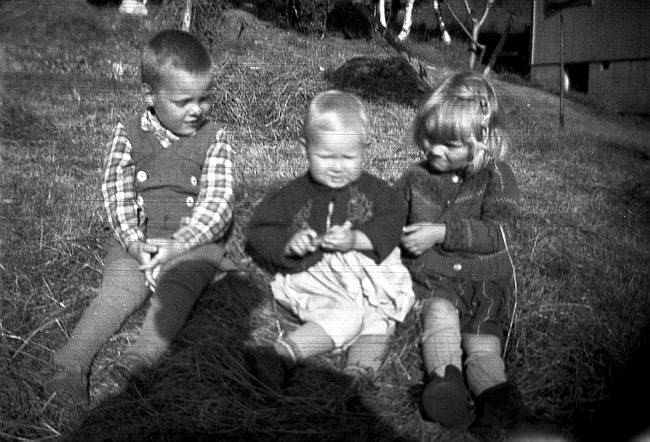 Bjarne, Sissel, Sølvi.