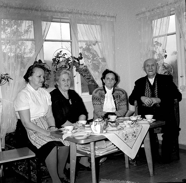  Kaffekos på Solstad   ca, 1960