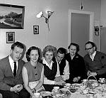 CW2016.jpg     På Solstad på 1960-tallet.    Gunnar og Ingrid Korsnes, Odny Elde, Hans, Aslaug og Christian Waatvik.