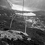 CW2275.jpg   Utsikt over Glomfjord fra stolheisen.