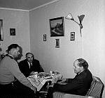 CW2368.jpg       Aslaug Waatviks 50 årsdag, 12.04.1959.<br>Henning Kolberg, Aksel Dahlmo og Håkon Våtvik.<br><br><br>