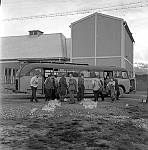 CW3549.jpg   Neverdal ungdomslag på tur med båt og buss nedover Helgeland,      ca. 1955.                 <br>                