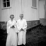 CW2816.jpg   Konfirmanter i Fore kirke.  Årstall 1959.<br>Torill Ragnvaldsen (gift Jordahl)  og Viggo Vatne.