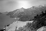 CW2901.jpg   Utsikt fra fordelingsbassenget.   Nede midt på bildet:  litt av taket på lukehuset, videre Nordhaugen, Haugvik og ut fjorden, ytterst Meløya.